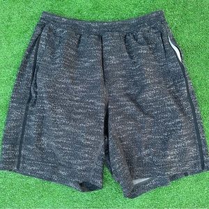 Lululemon Pace Breaker 9inch black shorts